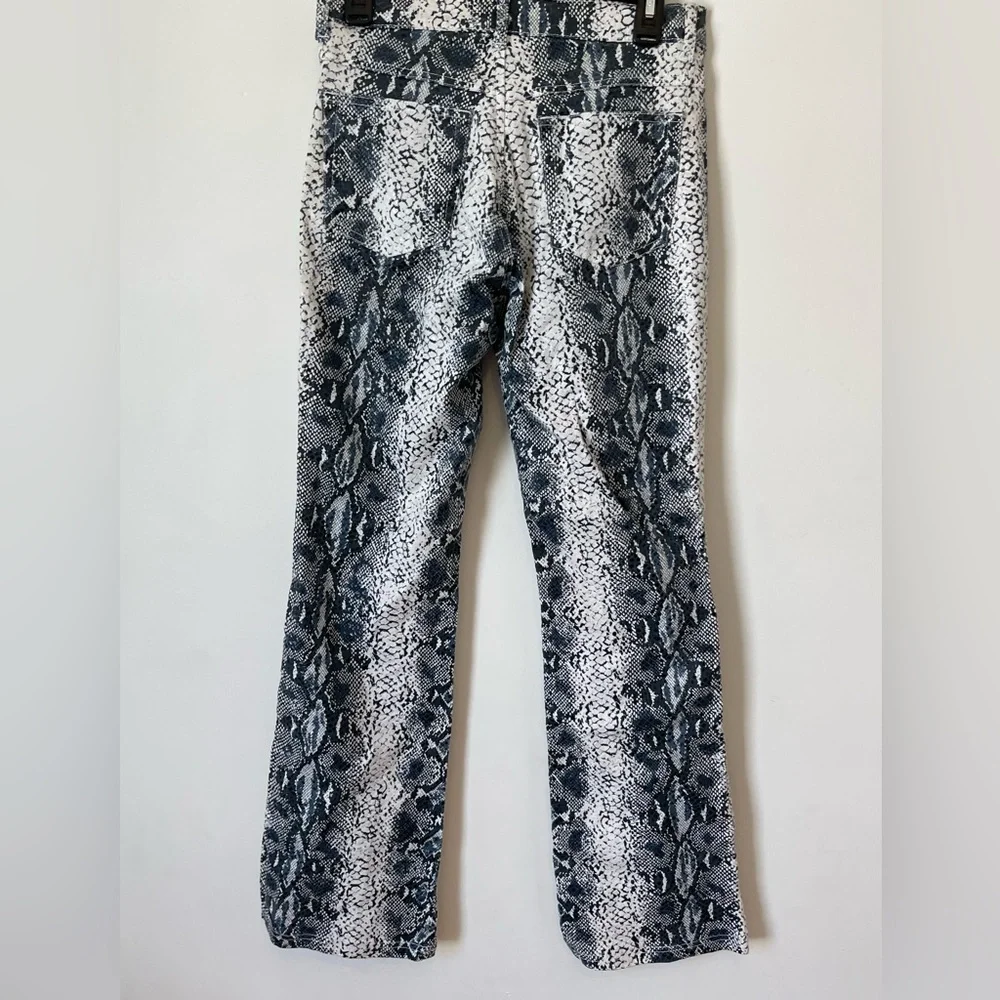 Revolt Jeans white snake print pants - Picture 2 of 3